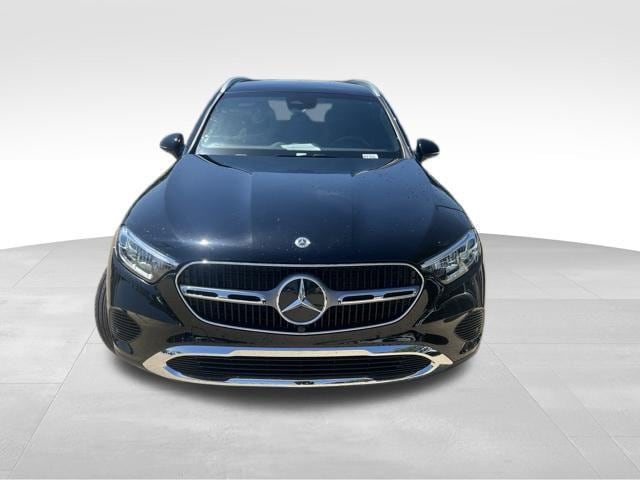 2025 Mercedes-Benz GLC 300