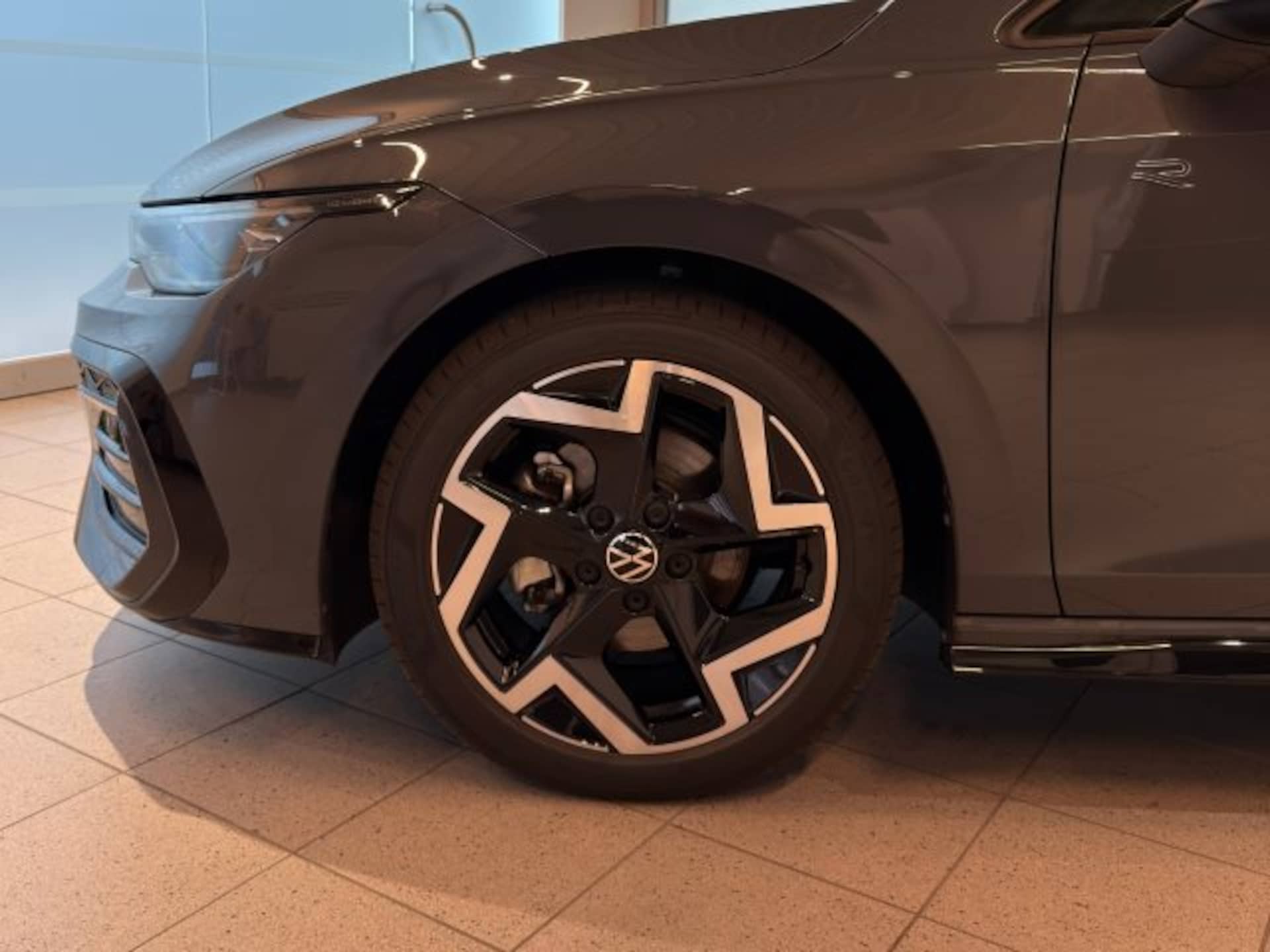 Volkswagen Golf R-Line