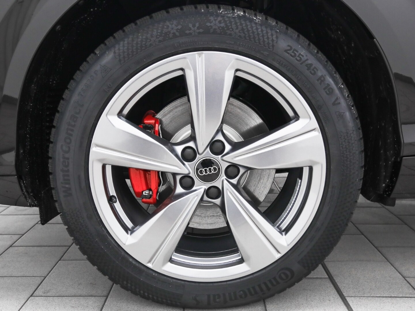 Bild über Audi Q3 SUV TFSI quattro 195 kW S tronic - für weitere Informationen kontaktieren Sie den Audi Partner
