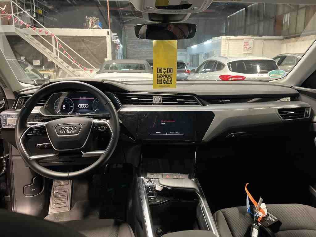 Image about Audi e-tron Sportback advanced 55 quattro