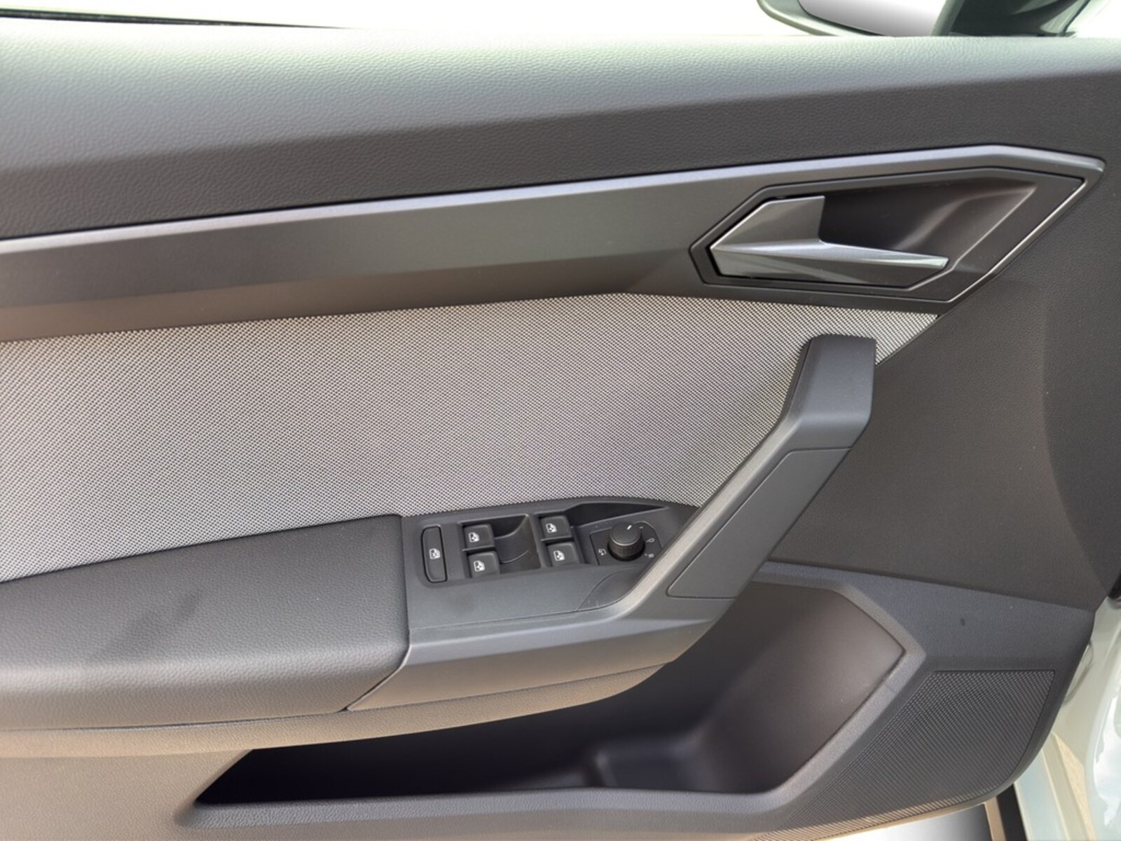 SEAT Arona – Bild 13