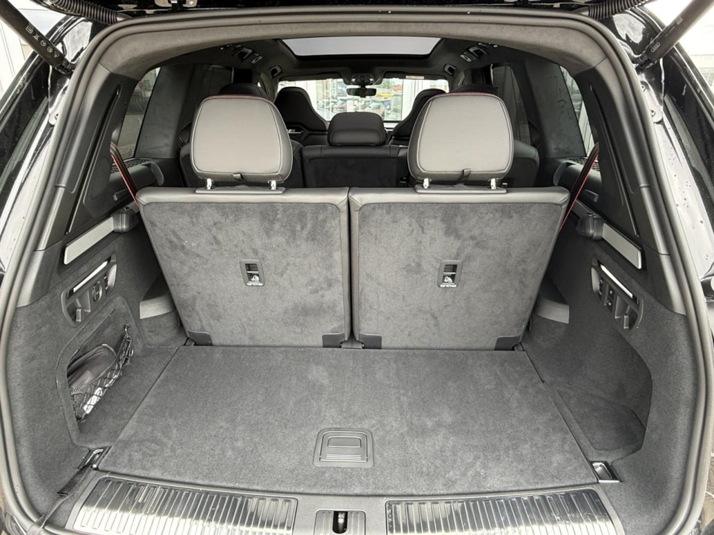 Bild über Audi Q7 SUV TDI quattro 220 kW tiptronic - für weitere Informationen kontaktieren Sie den Audi Partner