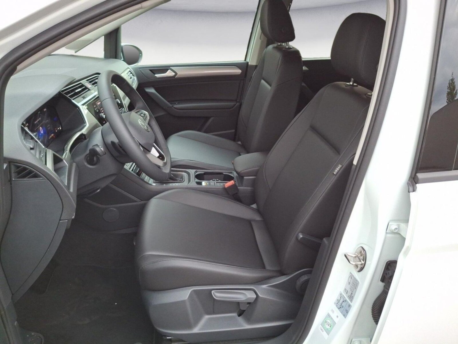 Volkswagen Touran – Bild 9