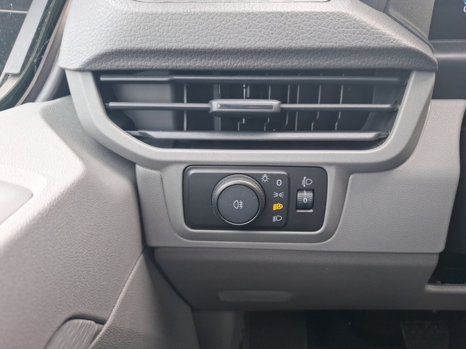 Volkswagen Transporter Kasten langer Radstand – Bild 25