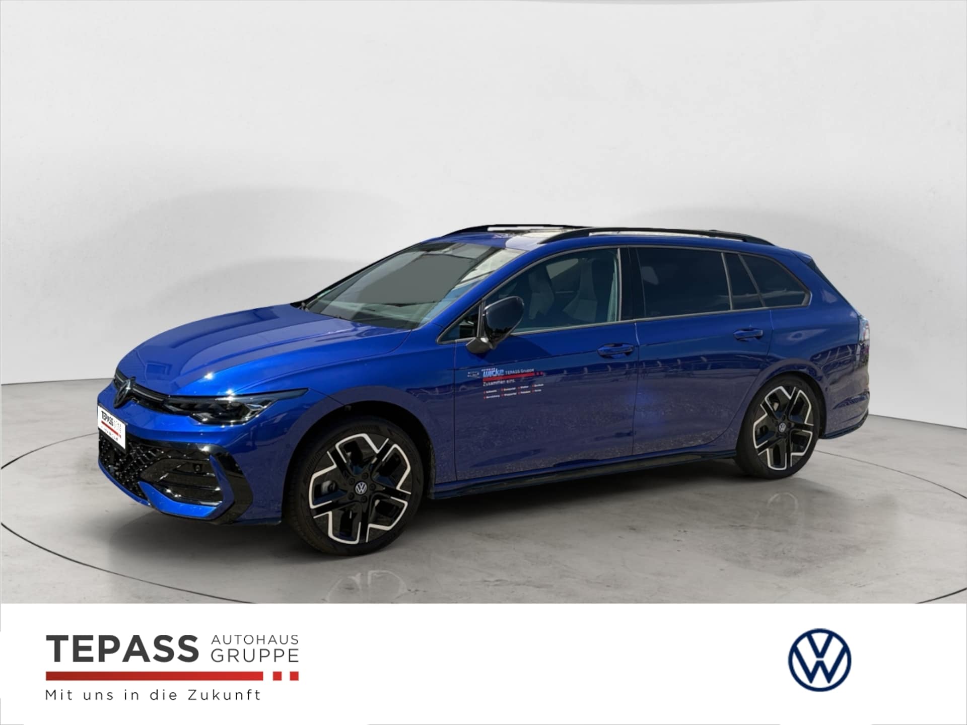 Volkswagen Golf Variant R-Line
