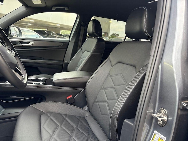 2025 Volkswagen Atlas Cross Sport SE w/Tech - Photo 13