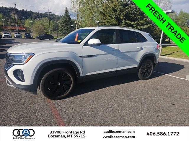 2024 Volkswagen Atlas Cross Sport 2.0T SE w/Tech 4MOTION's photo