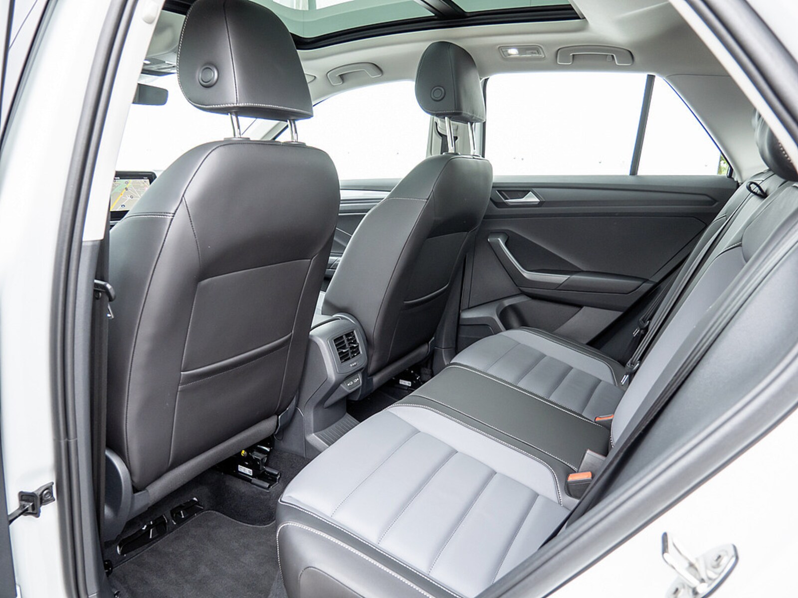 Volkswagen T-Roc – Bild 4