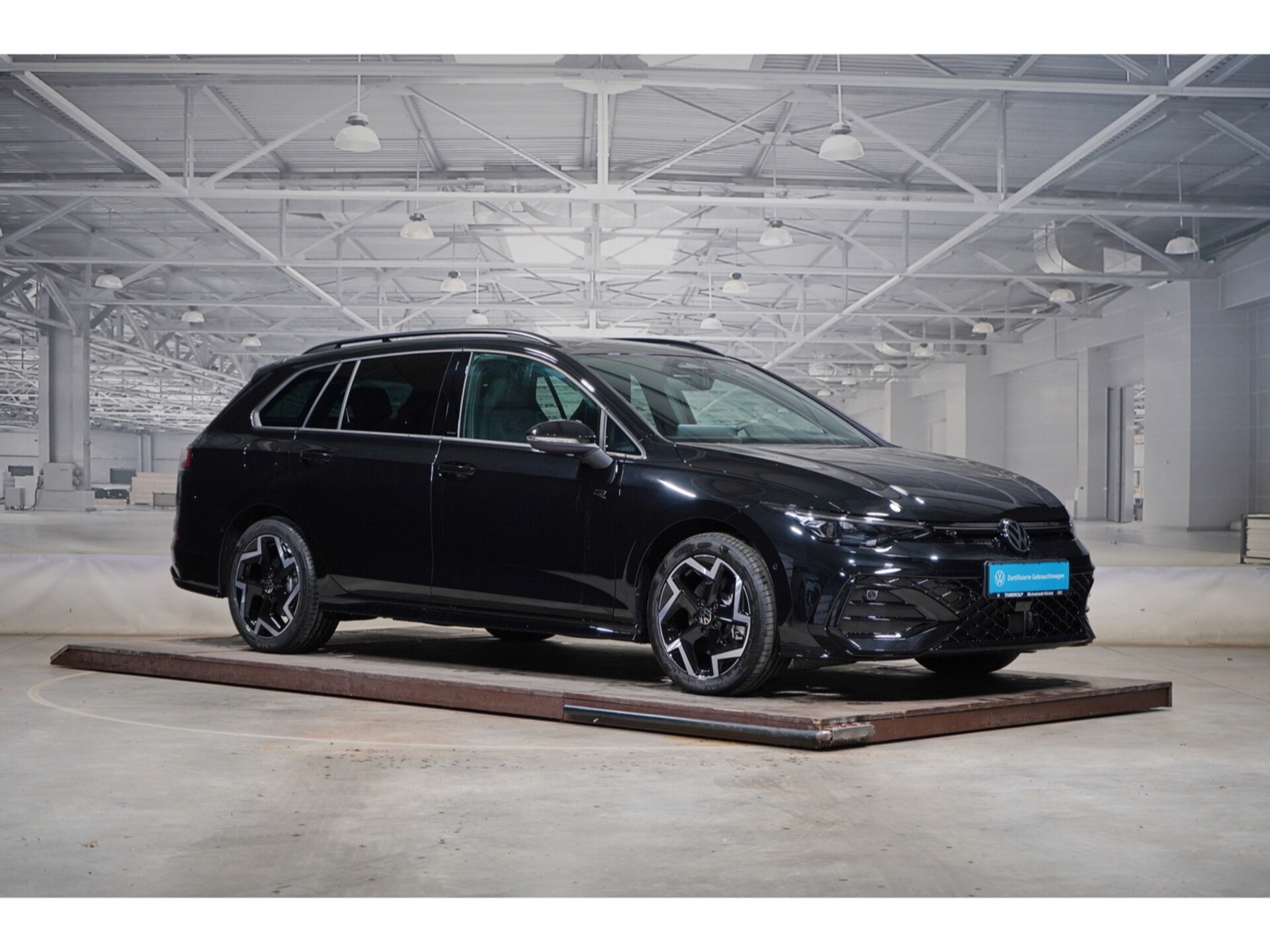 Volkswagen Golf Variant R-Line