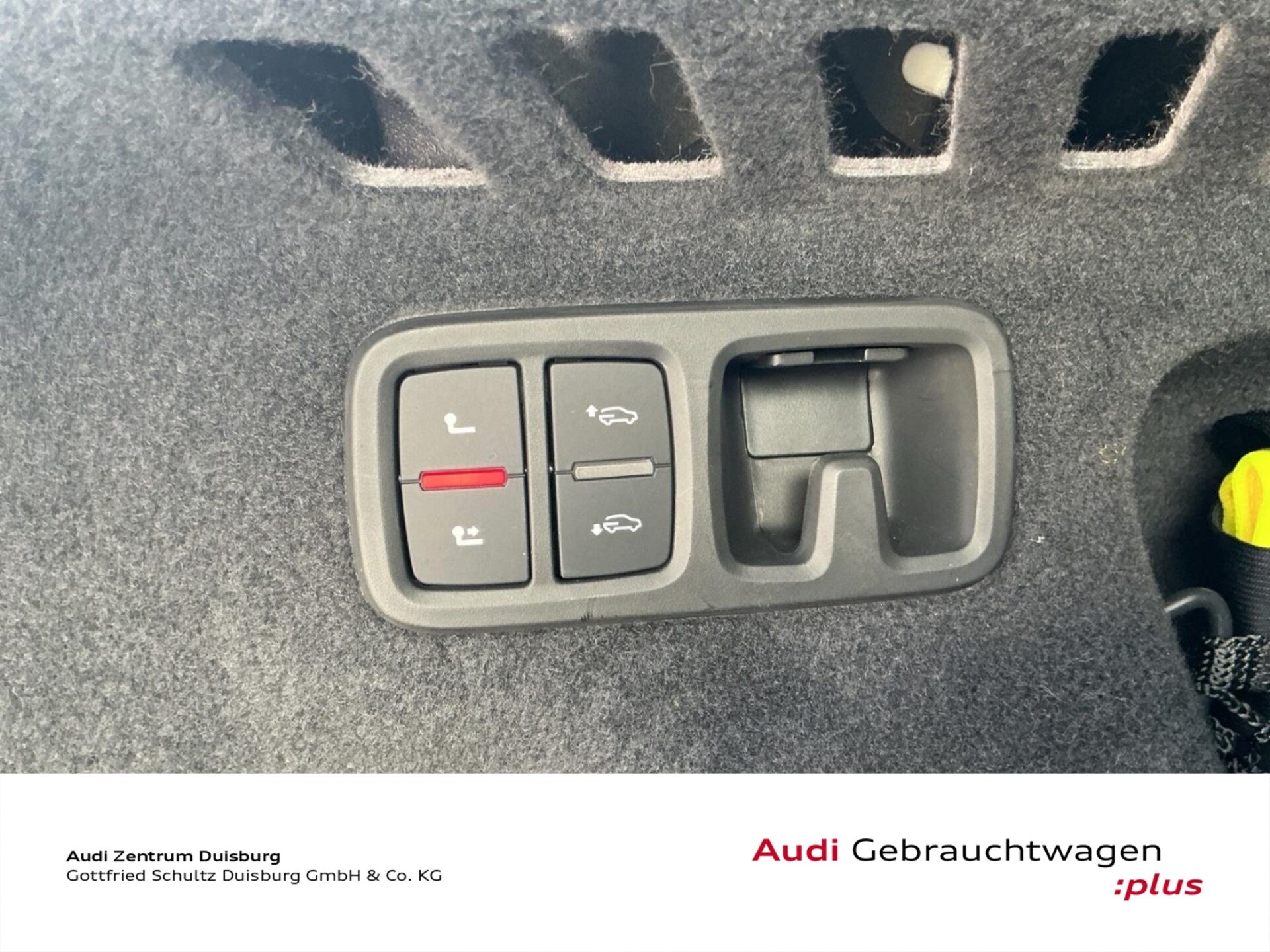 Audi SQ8 SUV