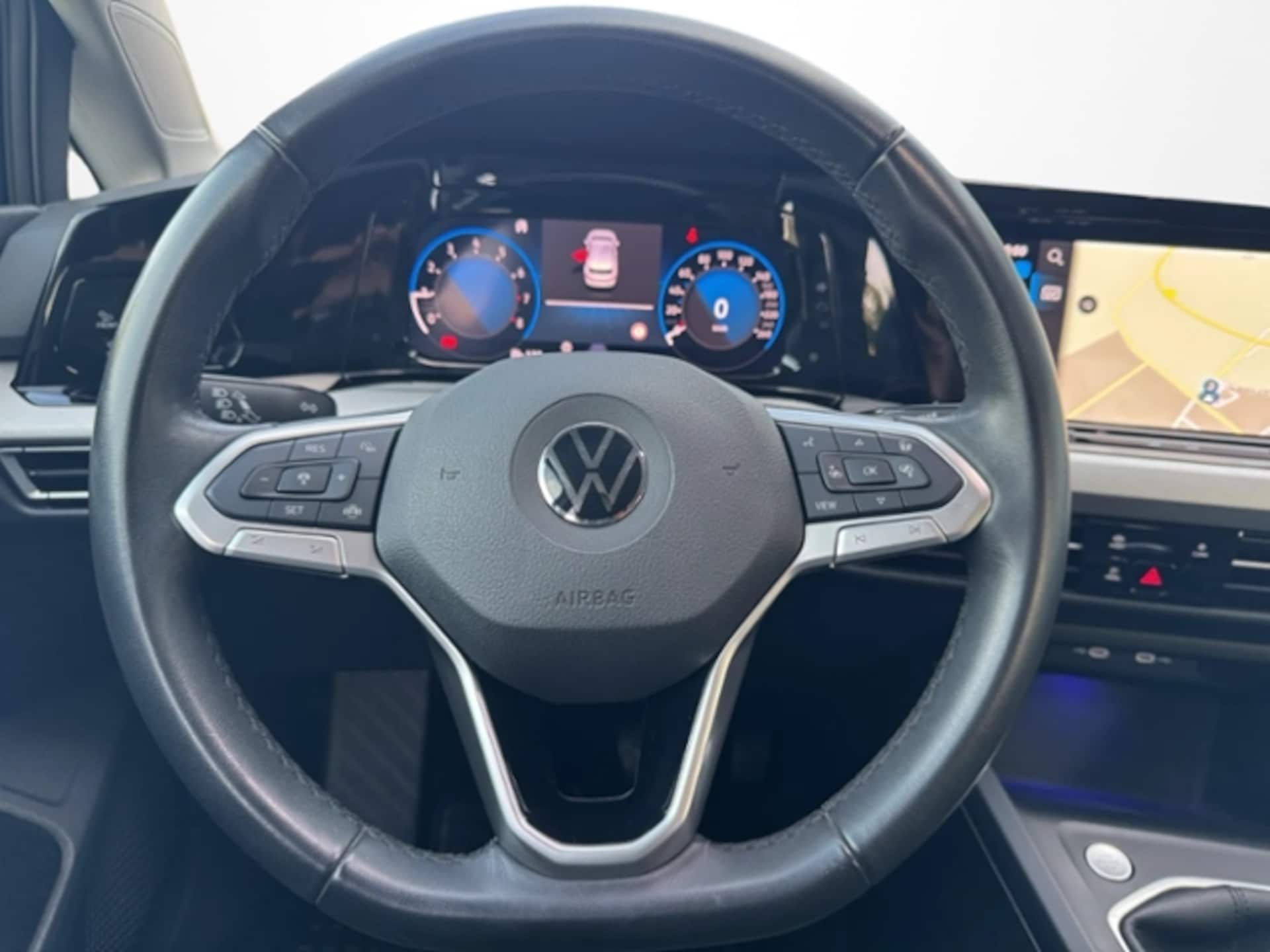 Volkswagen Golf Life