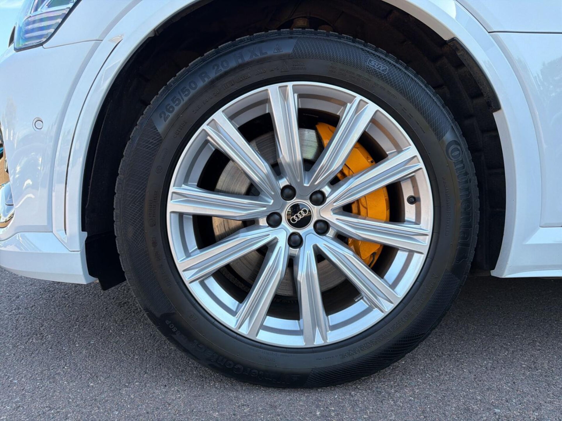 Audi e-tron S
