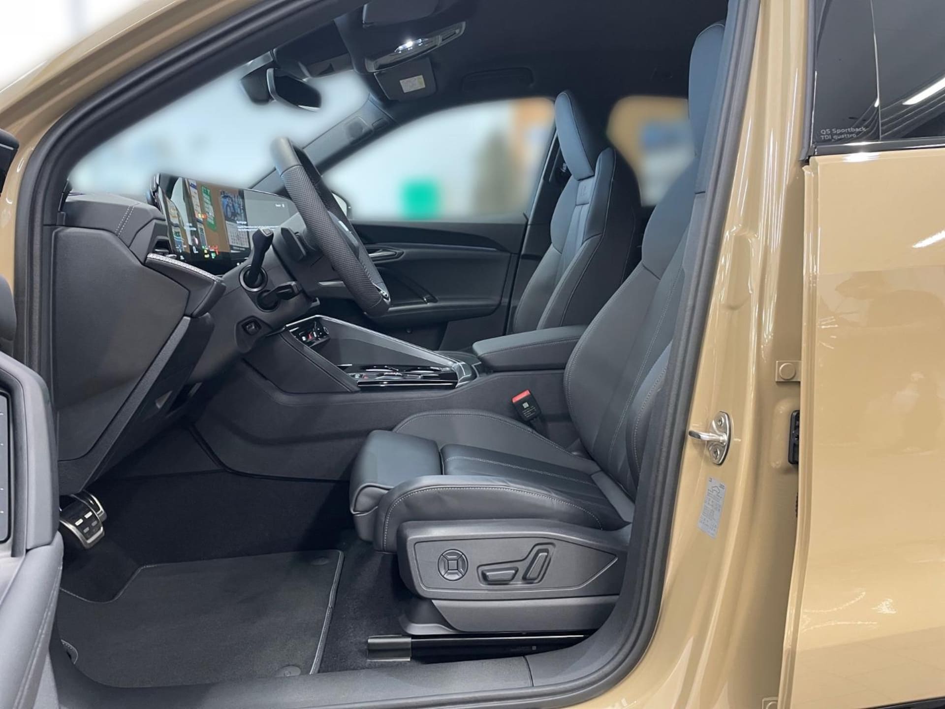 Audi Q5 Sportback edition one