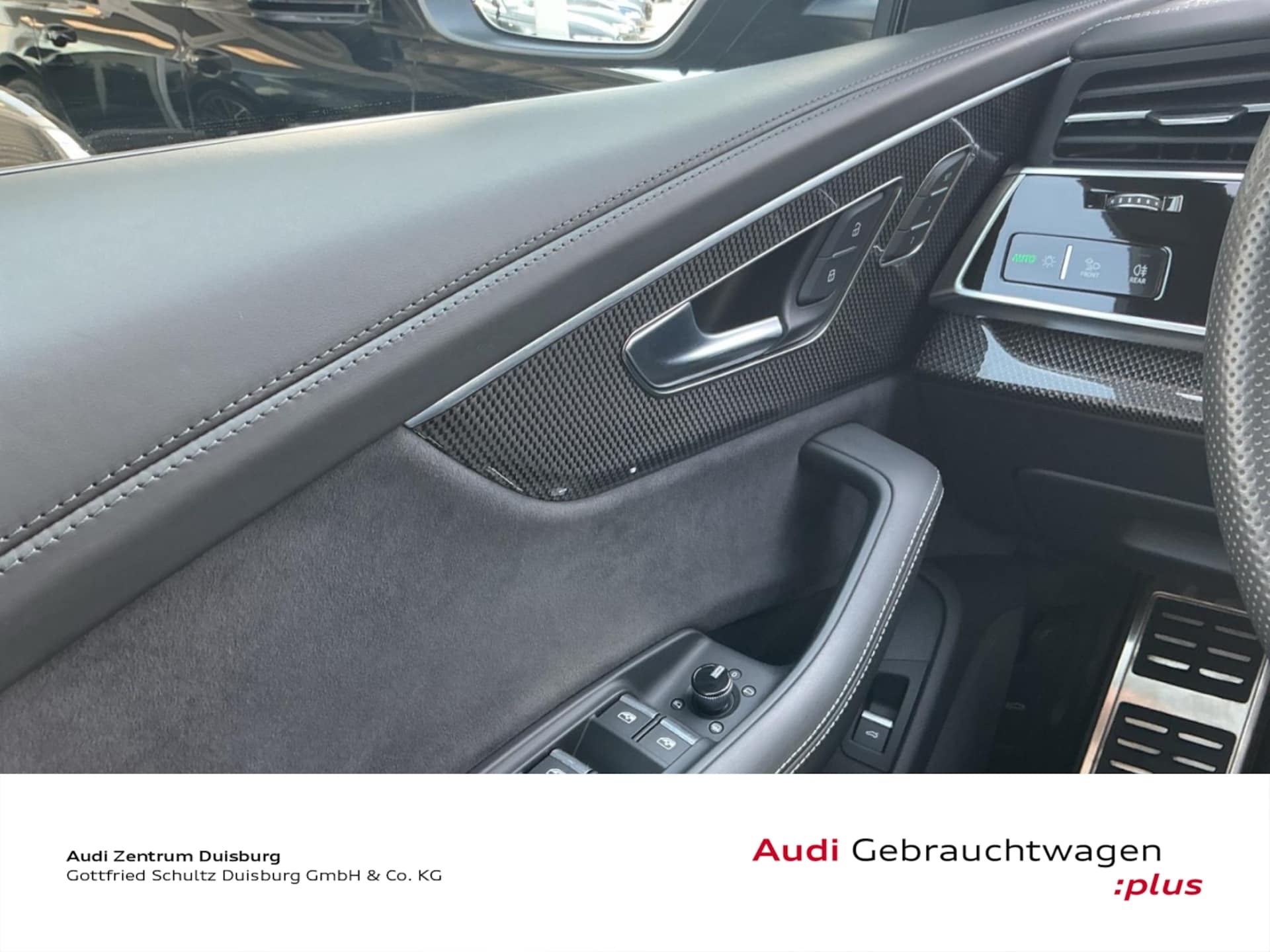 Audi SQ8 SUV