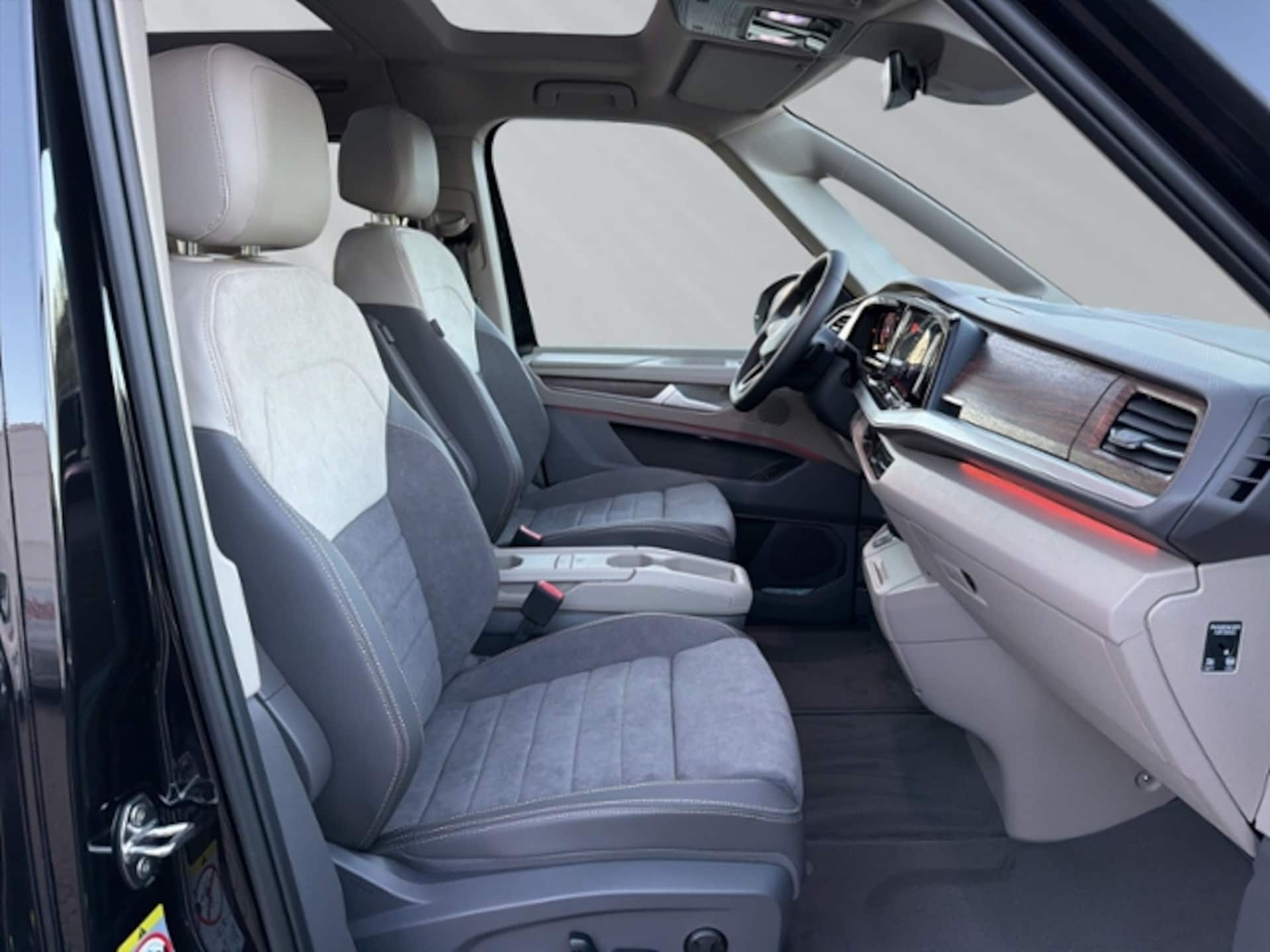 Volkswagen Multivan Langversion Style