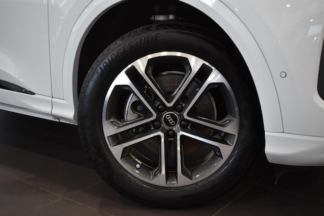 WA11AAGU4S2018499