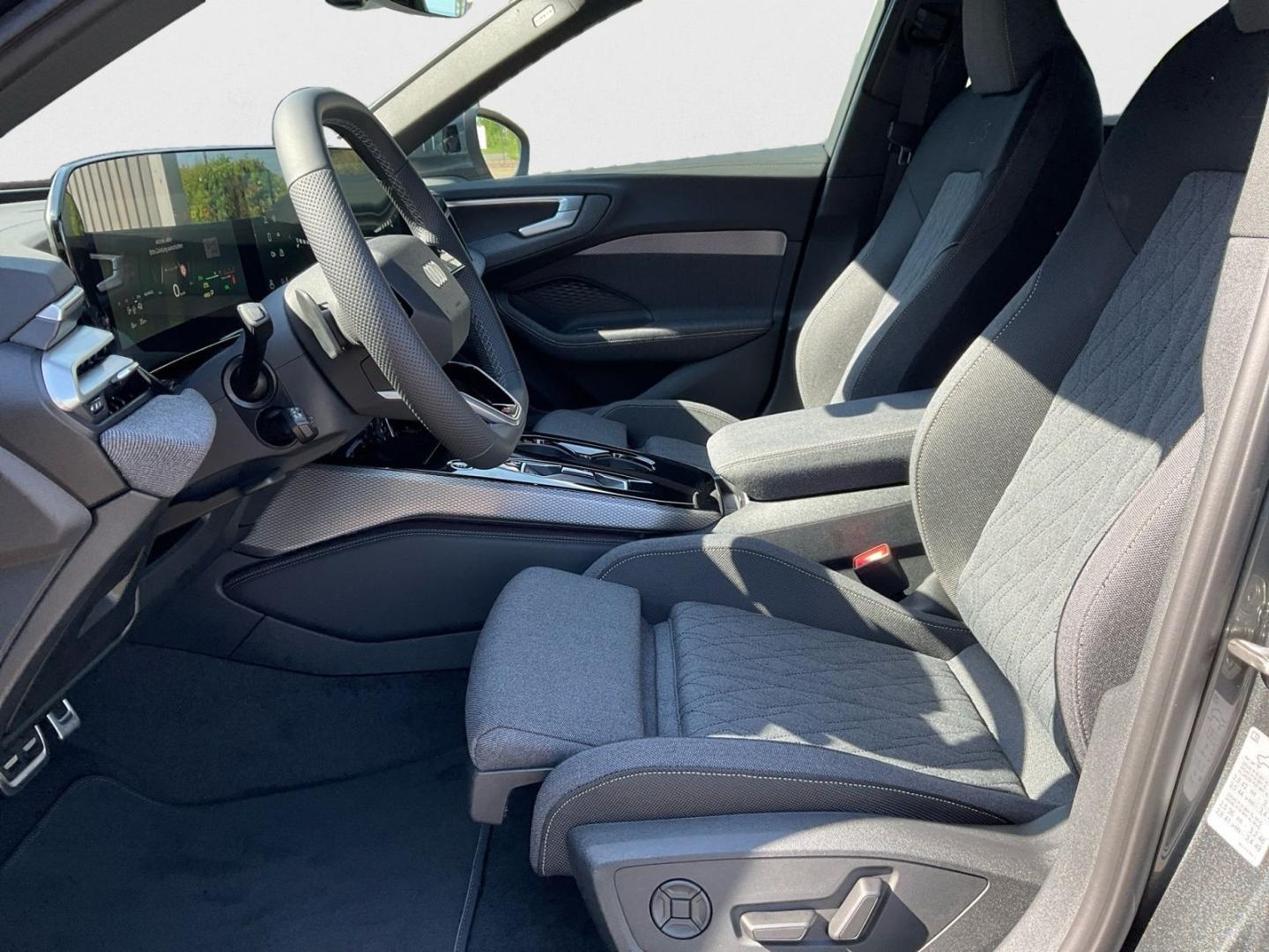 Bild über Audi A5 Avant e-hybrid e-hybrid quattro 220 kW S tronic - für weitere Informationen kontaktieren Sie den Audi Partner