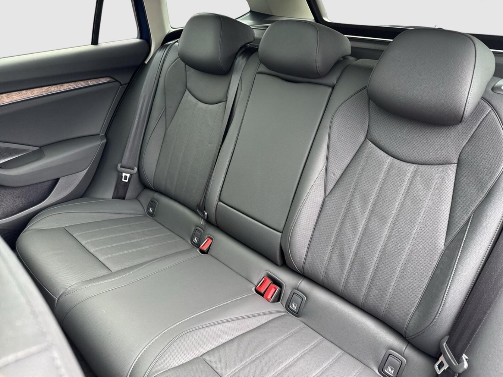 Škoda Superb Combi – Bild 9