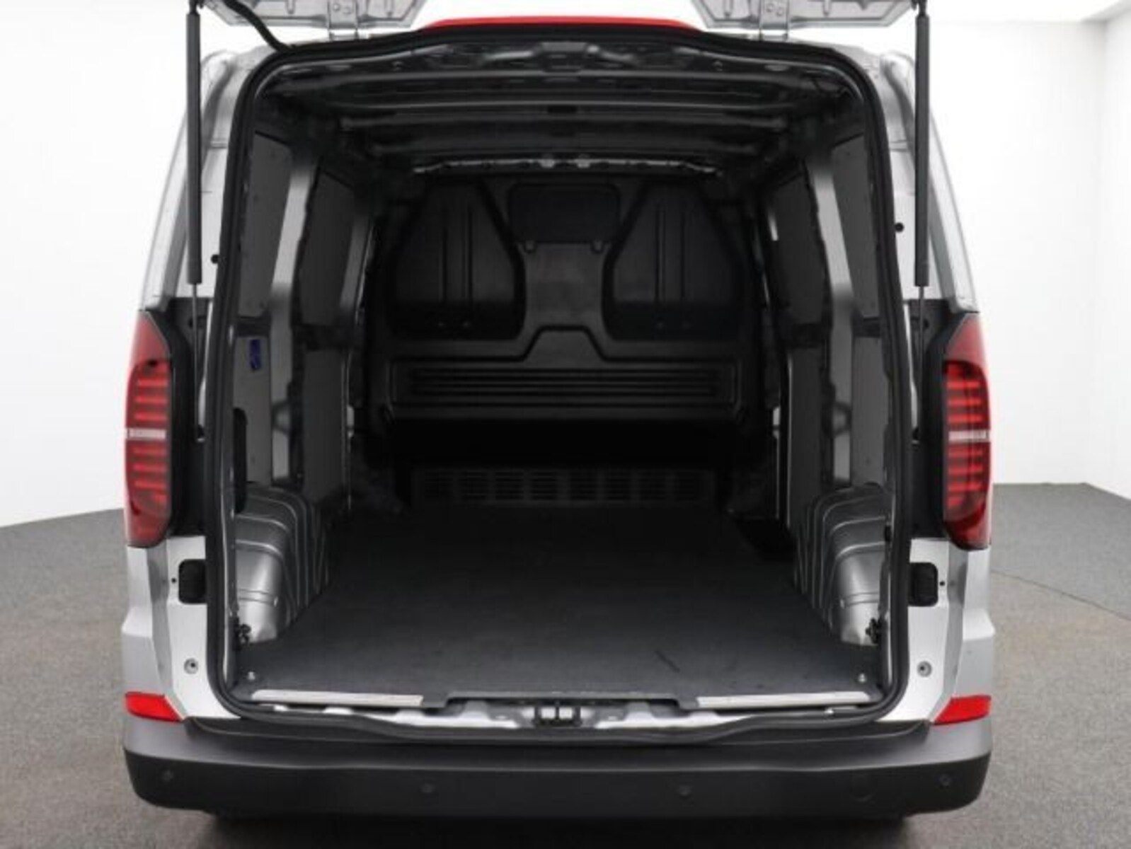 Volkswagen Transporter Kasten kurzer Radstand – Bild 9