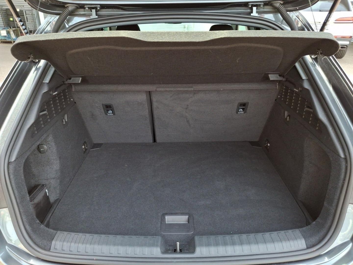 Bild über Audi A3 Sportback S line 35 TDI S tronic - für weitere Informationen kontaktieren Sie den Audi Partner
