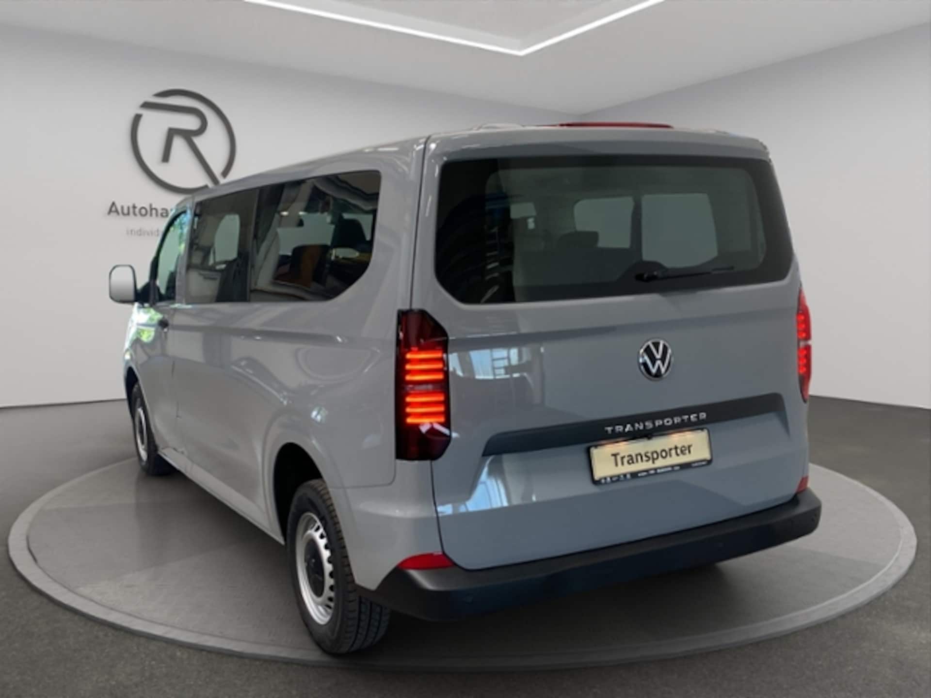 Volkswagen Transporter Kombi langer Radstand