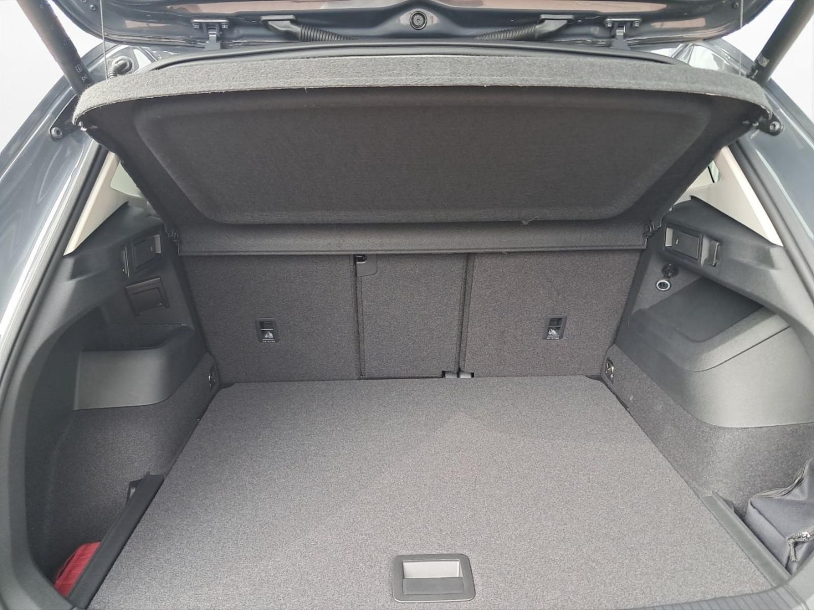 Volkswagen Tiguan – Bild 11