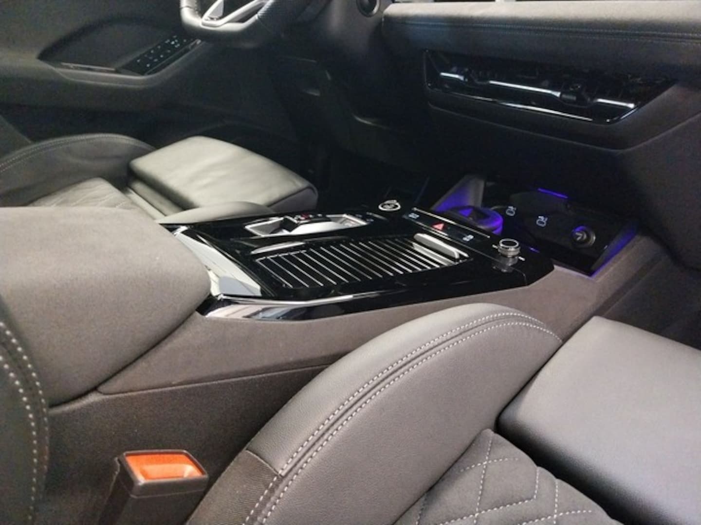 Bild über Audi Q6 SUV e-tron e-tron quattro - für weitere Informationen kontaktieren Sie den Audi Partner