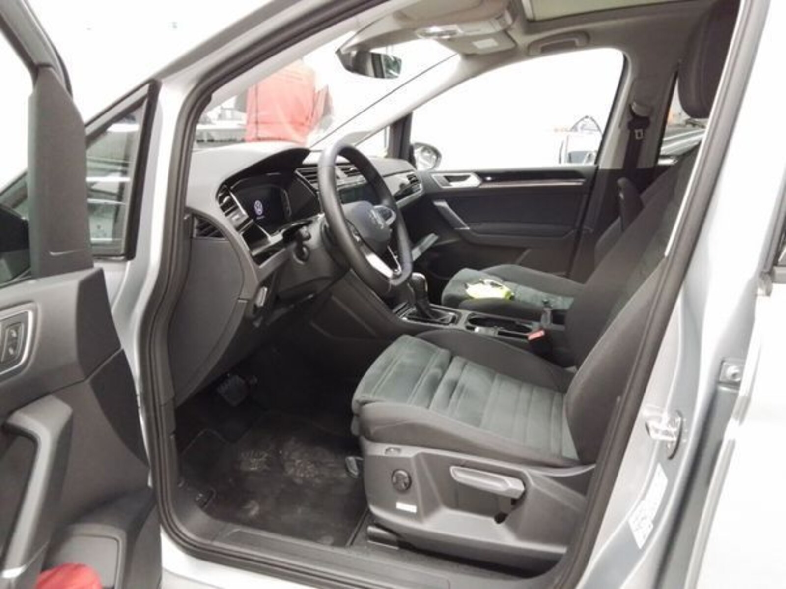 Volkswagen Touran – Bild 6