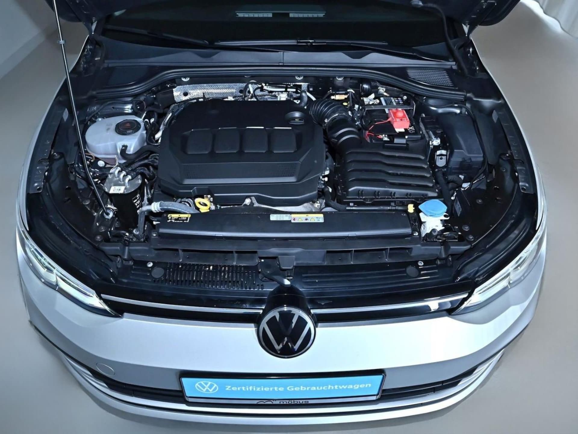 Volkswagen Golf Variant Life