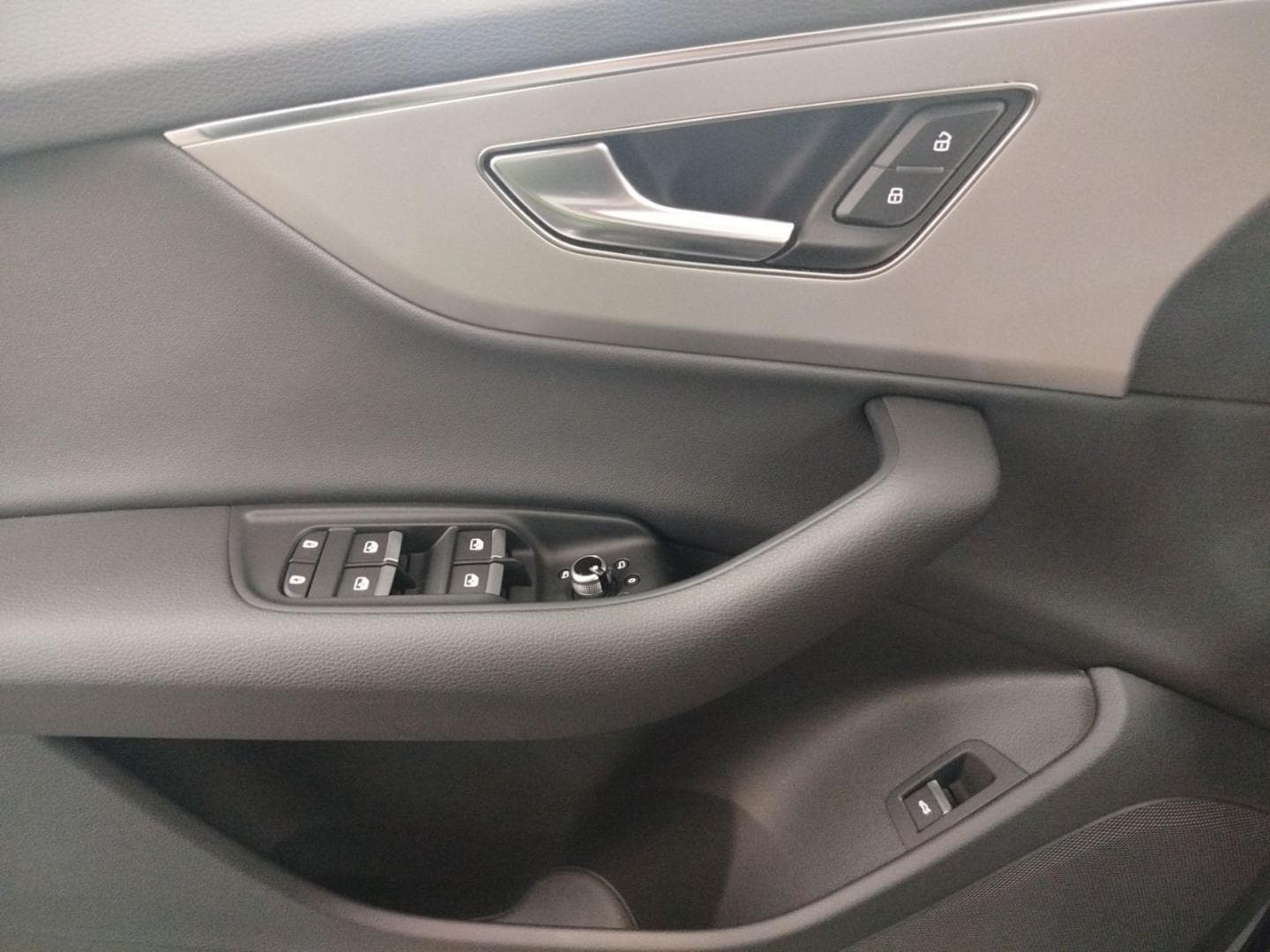 Bild über Audi Q7 SUV S line 50 TDI quattro tiptronic - für weitere Informationen kontaktieren Sie den Audi Partner