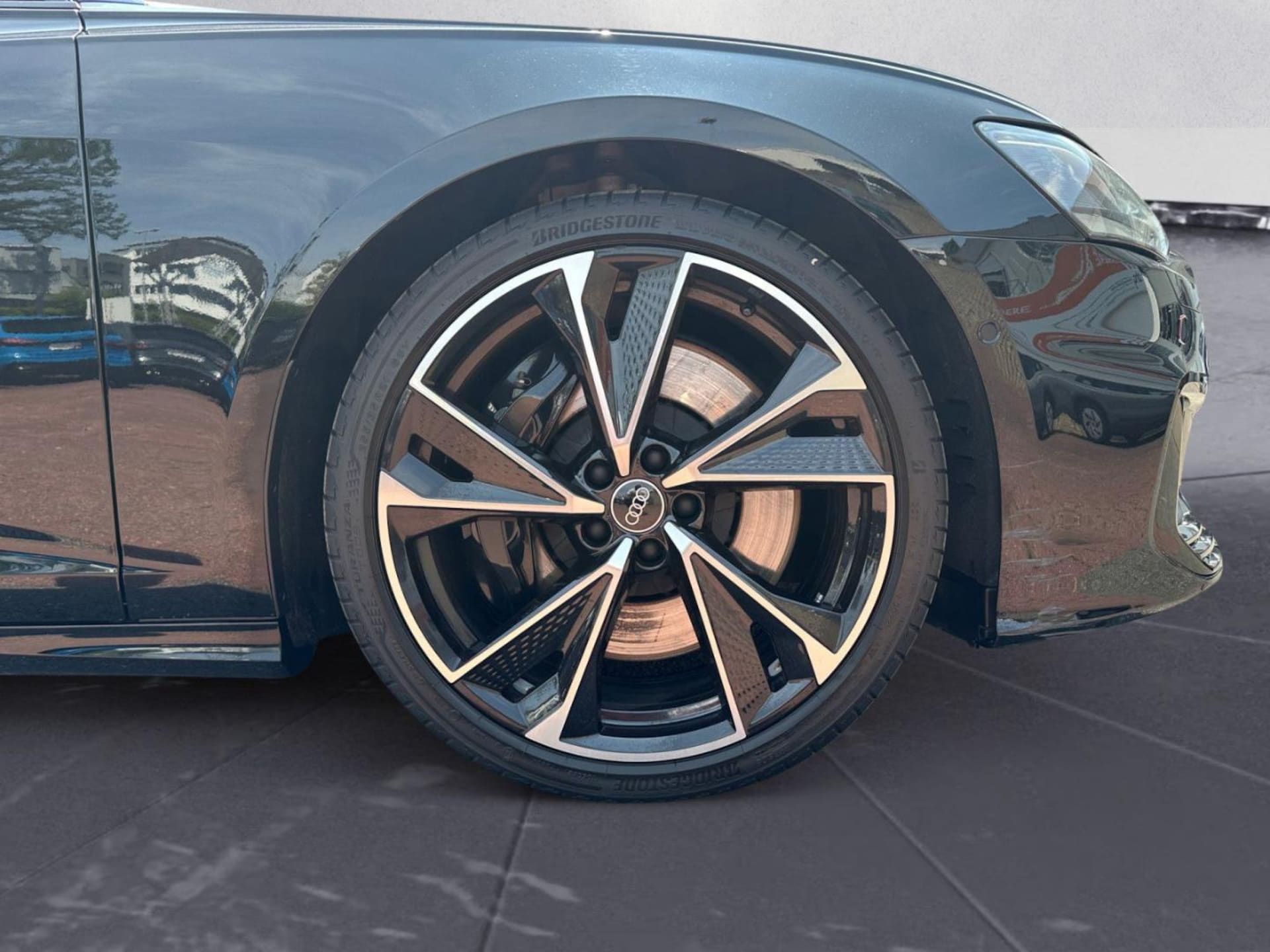Audi S6 Avant