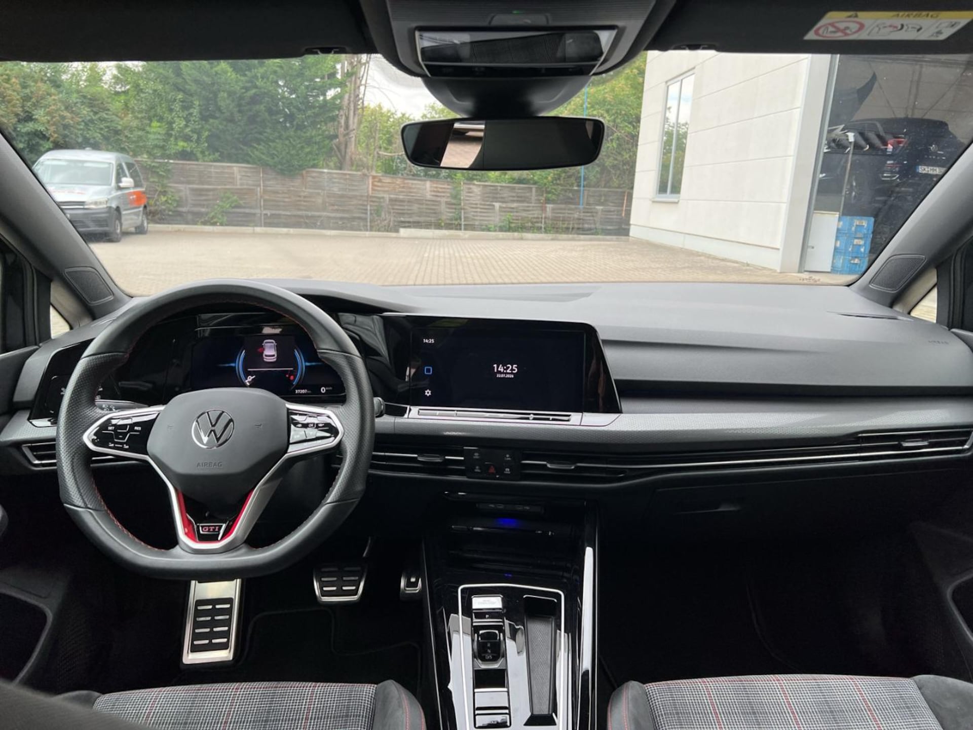 Volkswagen Golf GTI