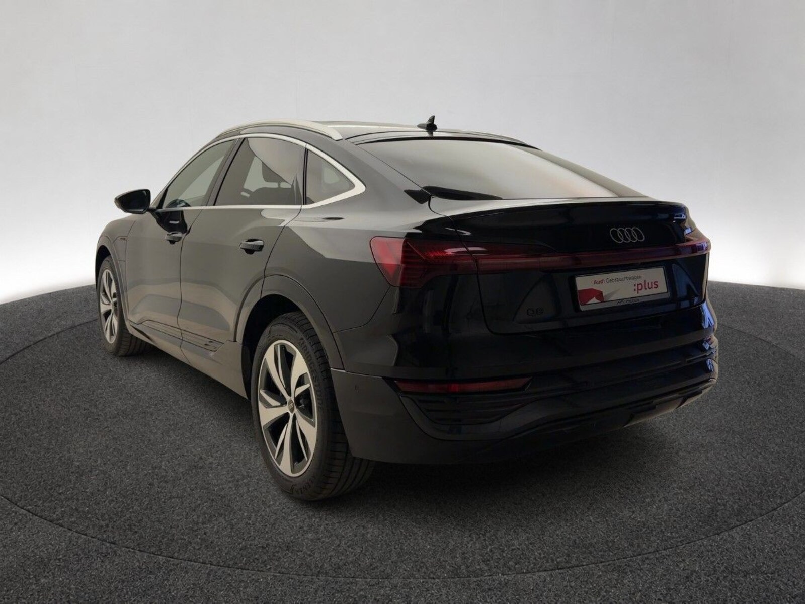 Audi Q8 Sportback e-tron – Bild 3