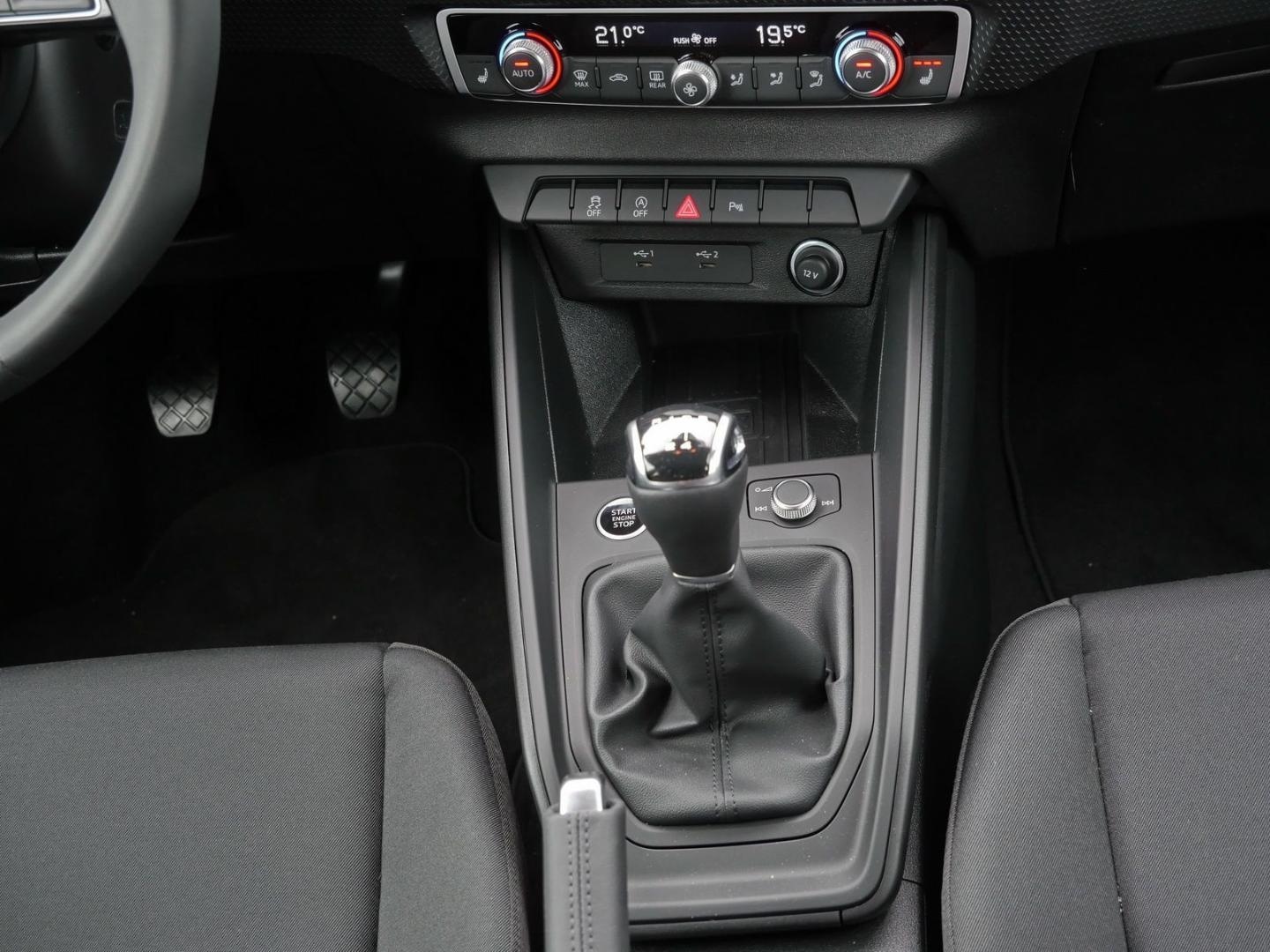Bild über Audi A1 Sportback advanced 25 TFSI Schaltgetriebe - für weitere Informationen kontaktieren Sie den Audi Partner