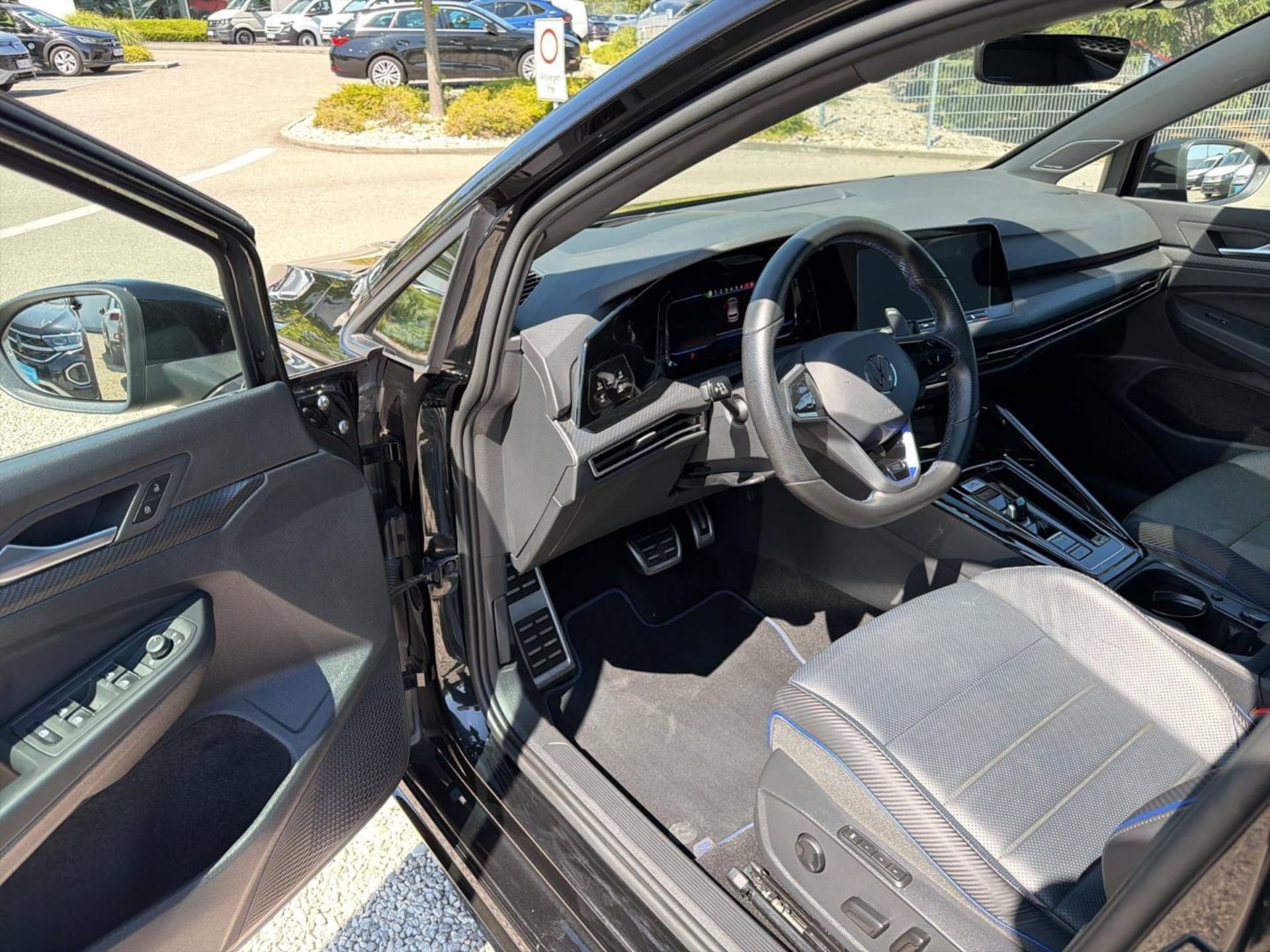 Volkswagen Golf R