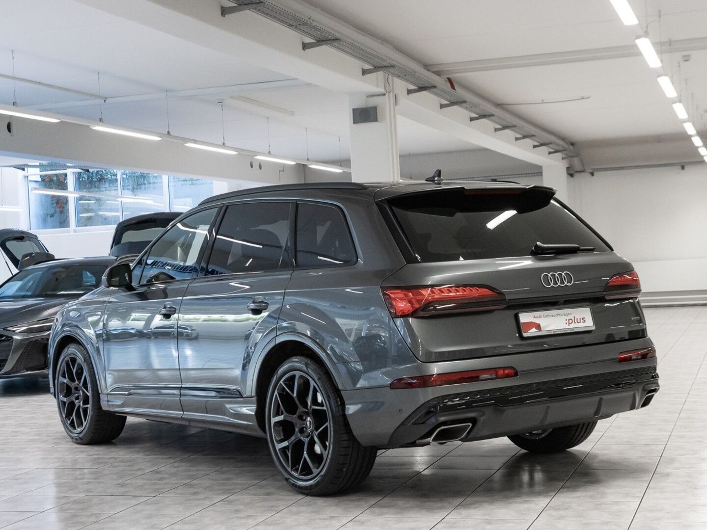 Bild über Audi Q7 SUV S line business TDI quattro 210 kW tiptronic - für weitere Informationen kontaktieren Sie den Audi Partner