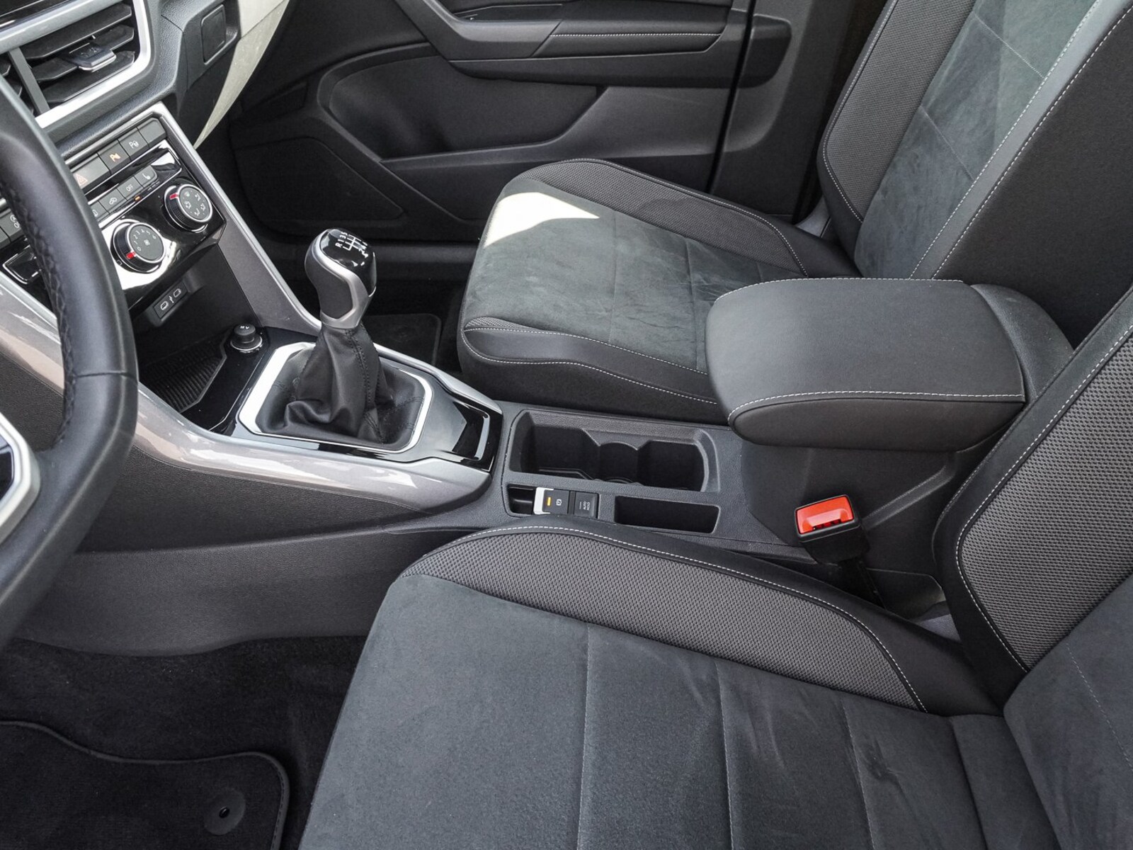 Volkswagen T-Roc – Bild 17