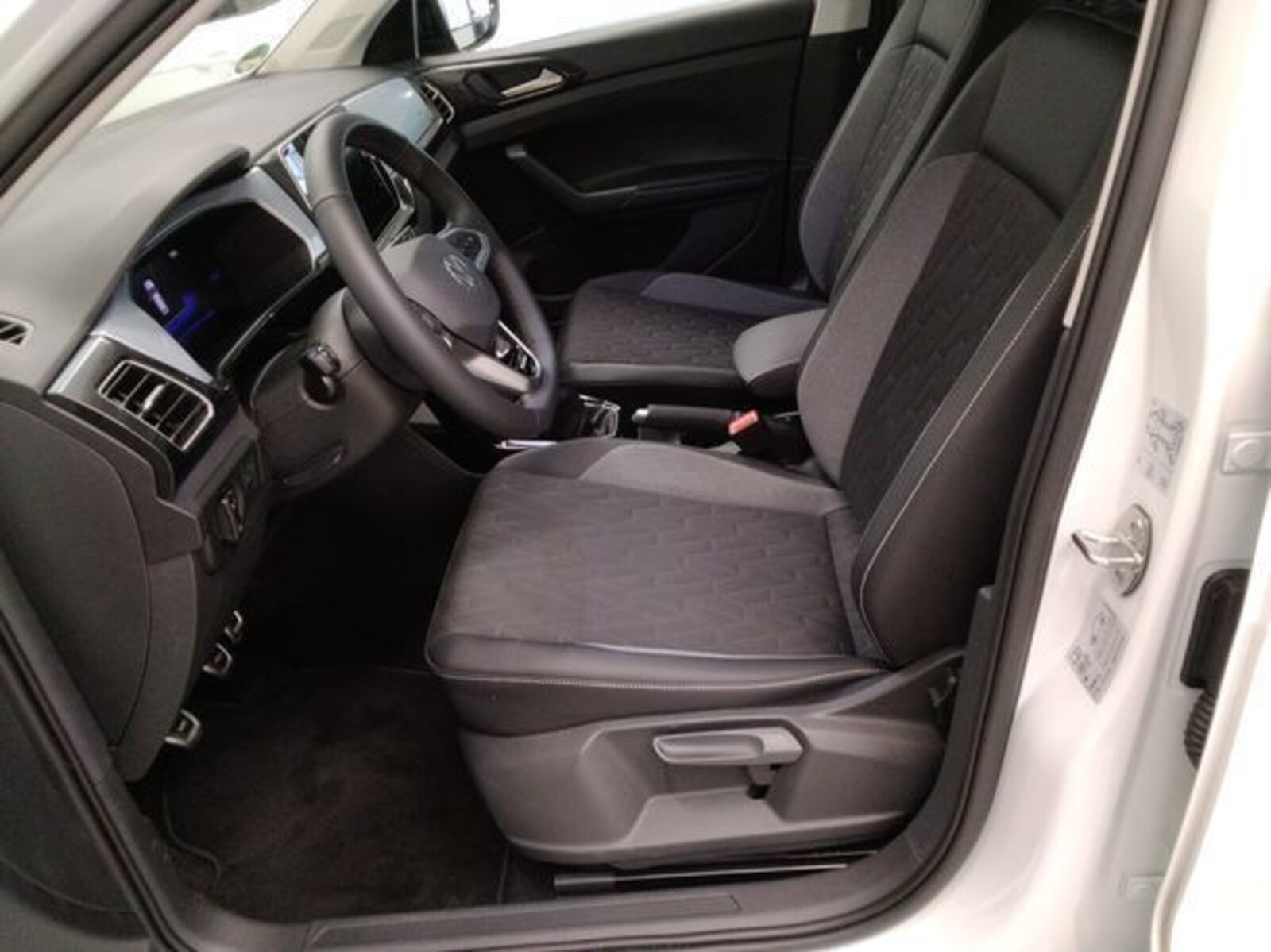 Volkswagen T-Cross – Bild 9
