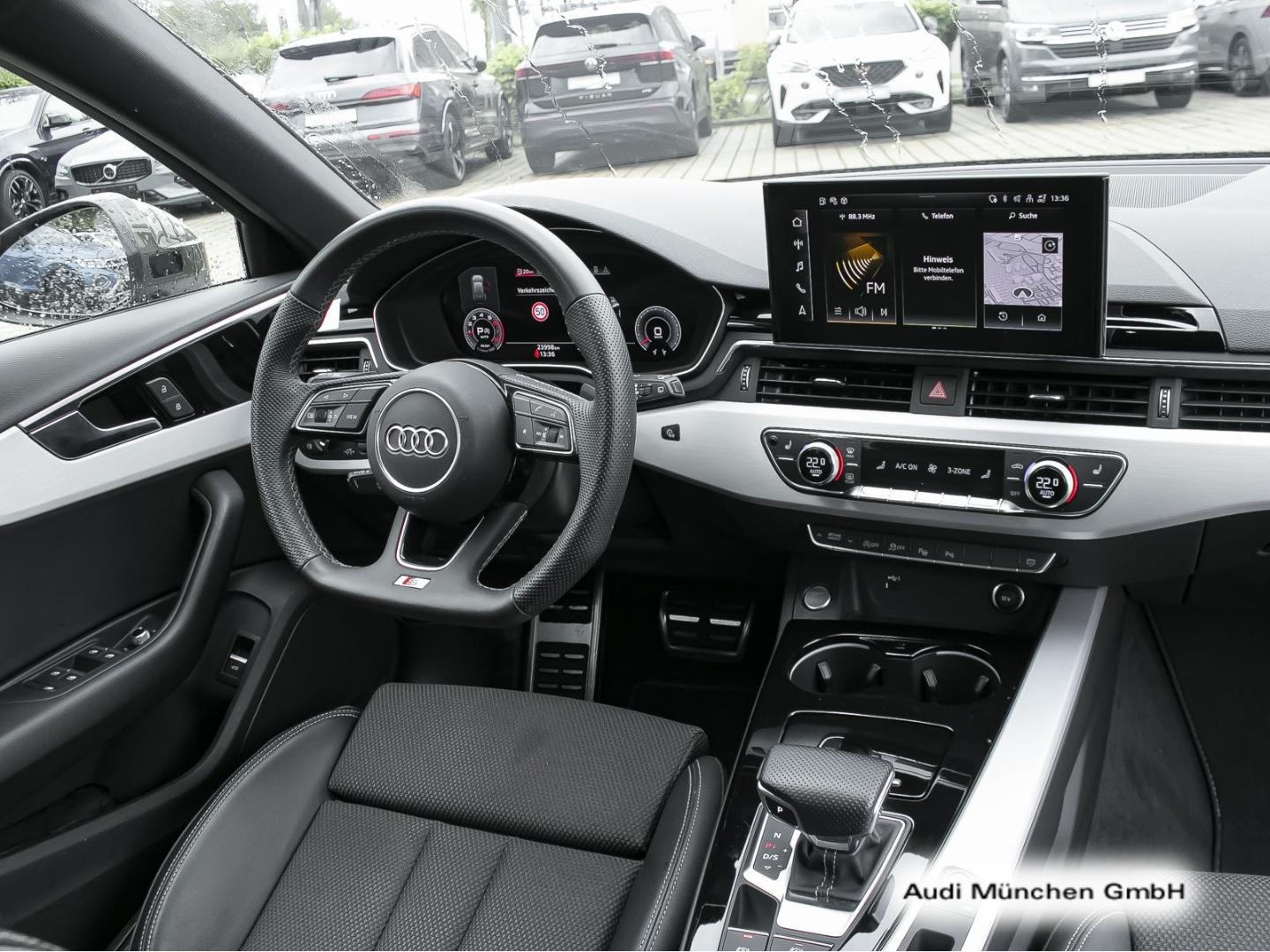 Bild über Audi A4 Avant S line 40 TFSI quattro S tronic - für weitere Informationen kontaktieren Sie den Audi Partner