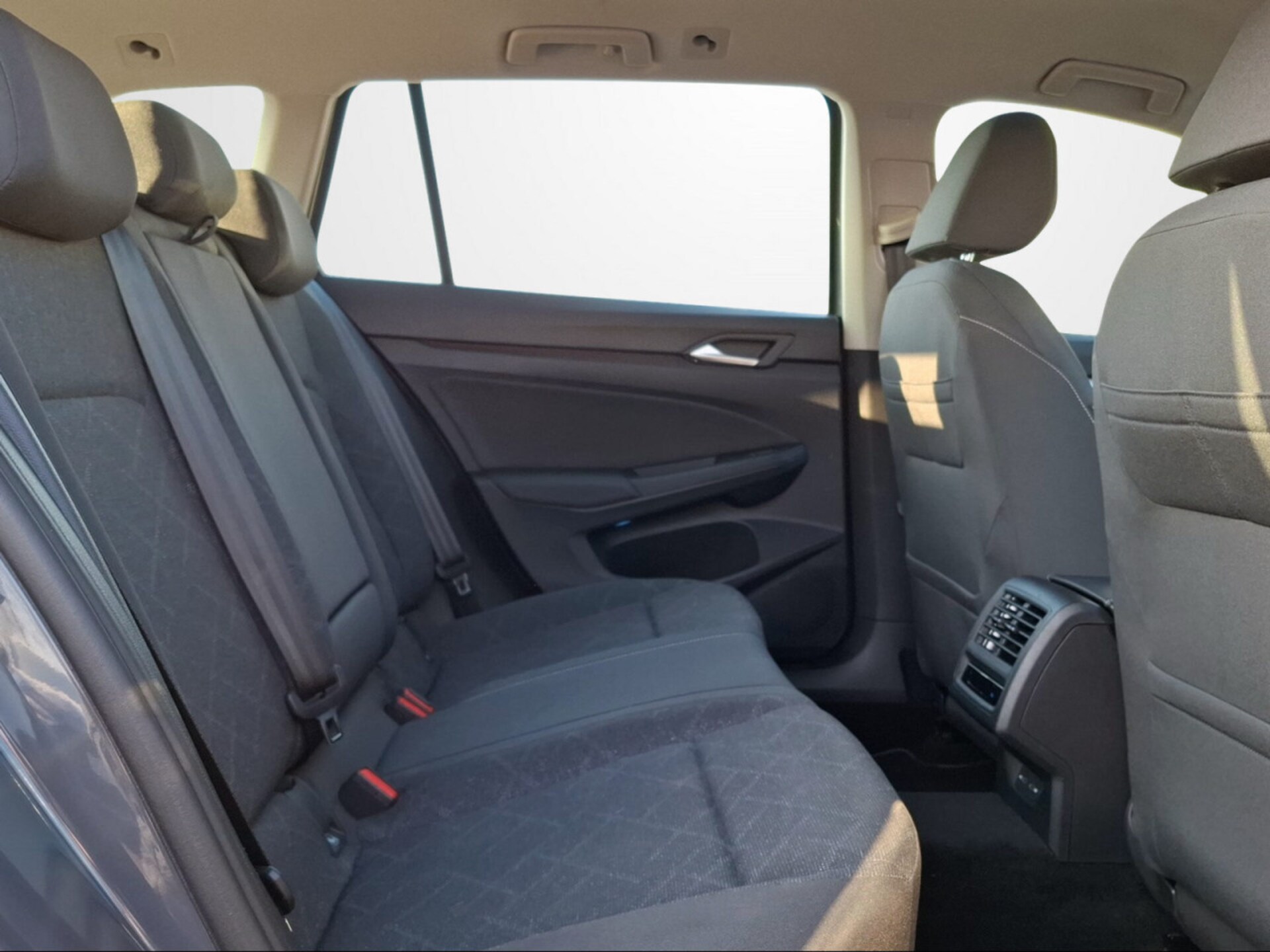Volkswagen Golf Variant Life