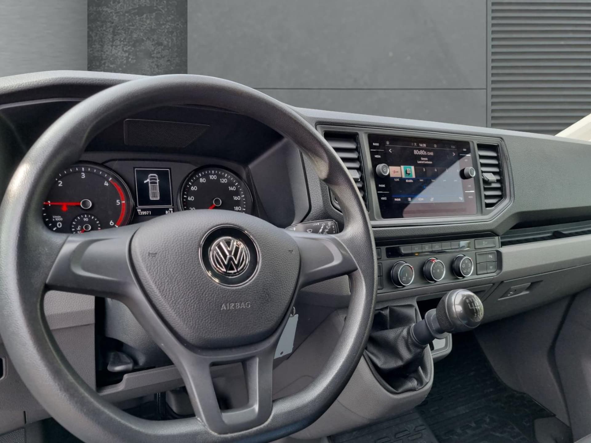 Volkswagen Crafter Kasten mittlerer Radstand