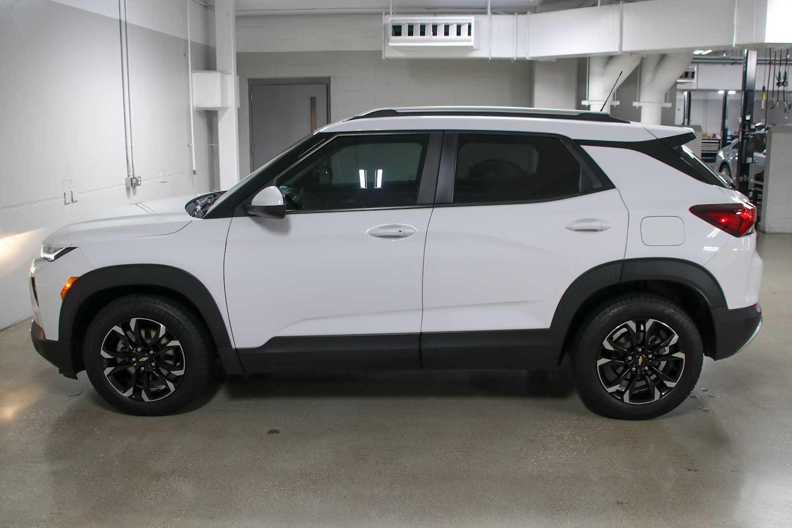 Used 2021 Chevrolet Trailblazer LT with VIN KL79MPSL2MB057240 for sale in Sugar Land, TX