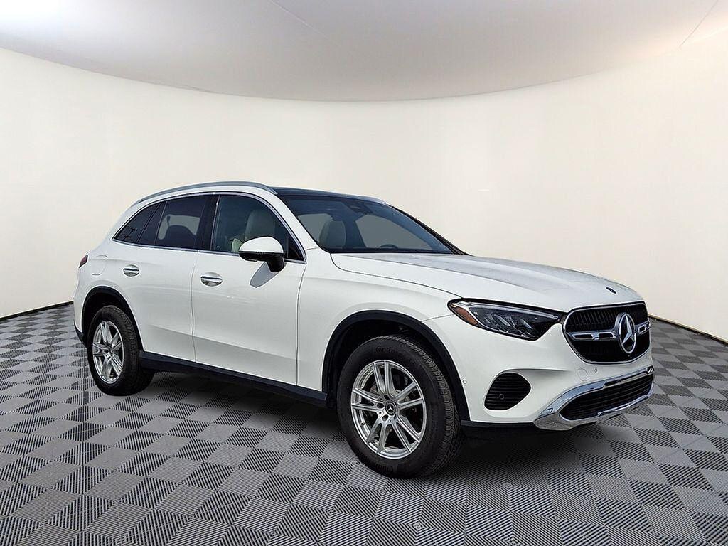 2023 Mercedes-Benz GLC 300