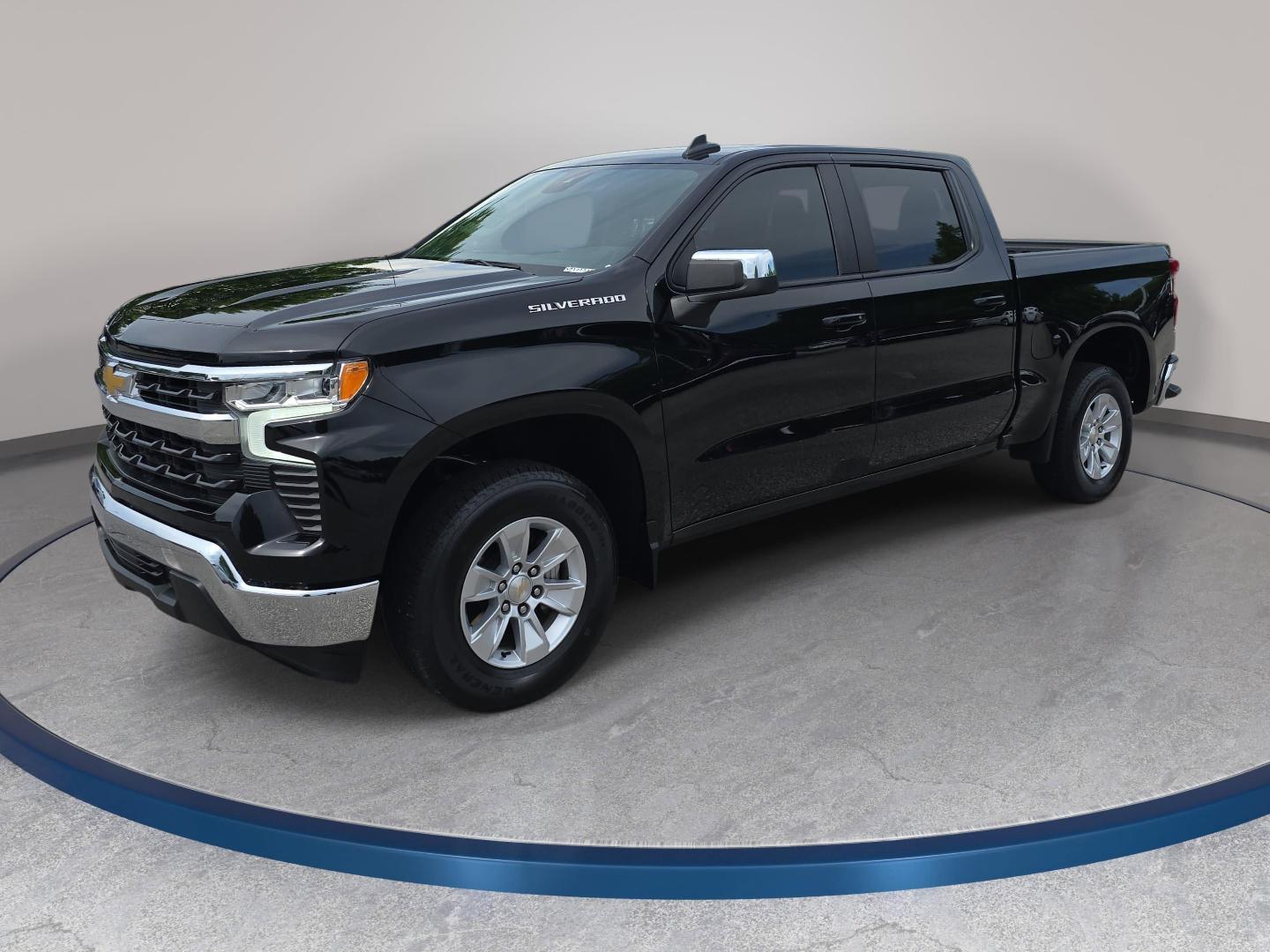 2025 Chevrolet Silverado 1500 LT Crew Cab Standard Box's photo