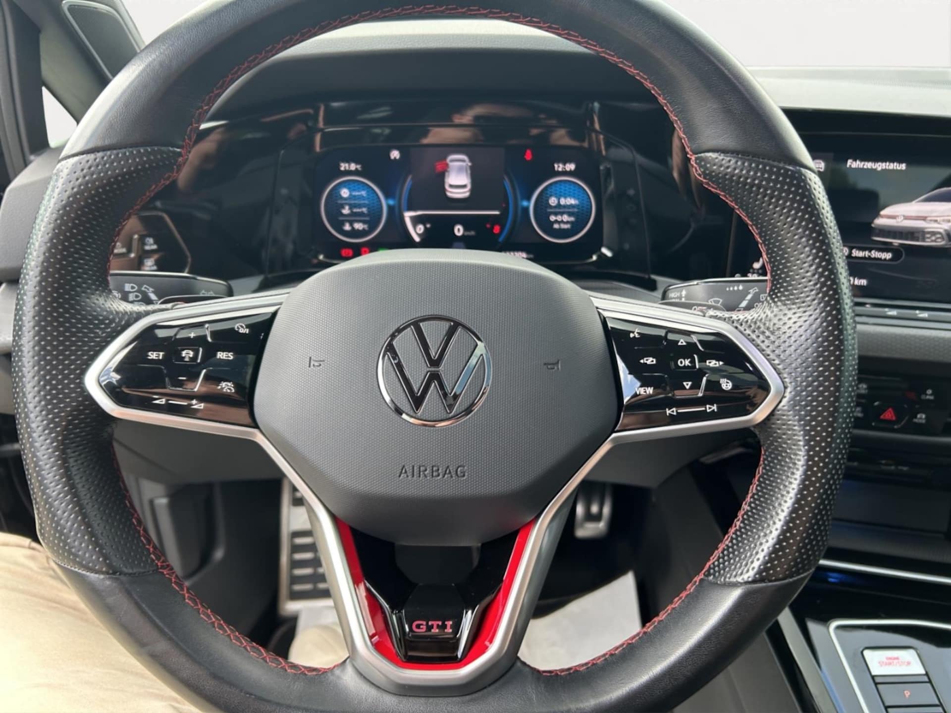 Volkswagen Golf GTI