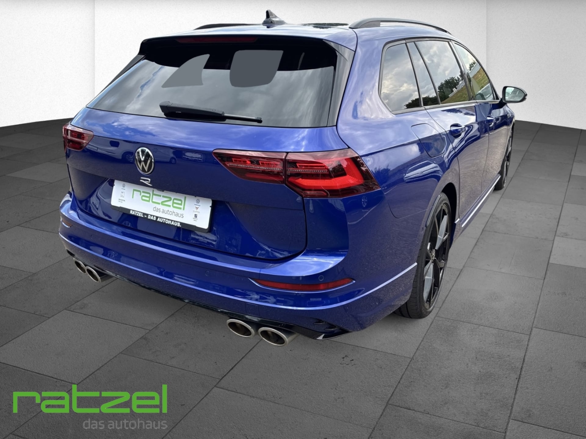 Volkswagen Golf Variant R