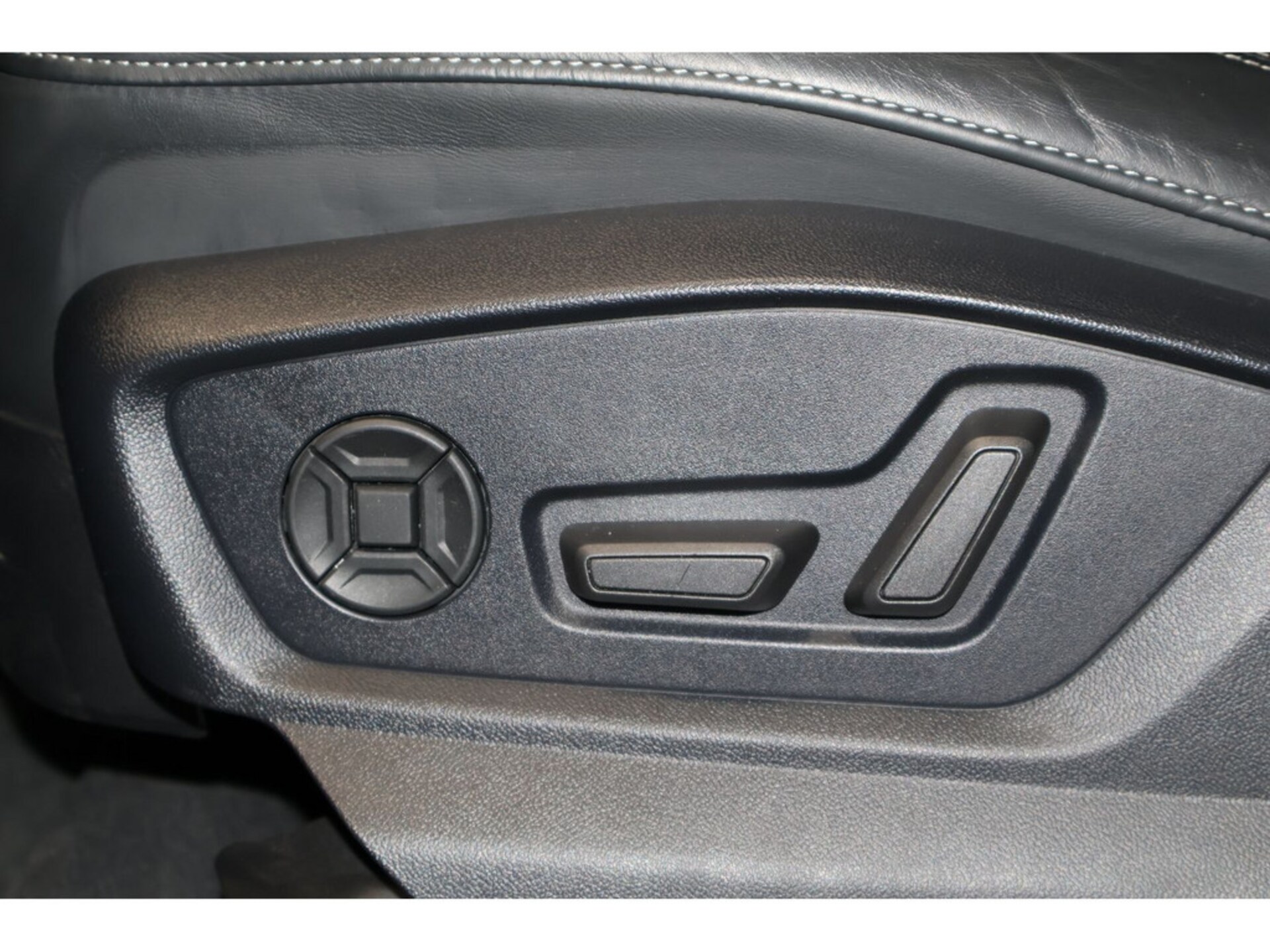 Audi Q7 SUV TFSI e S line