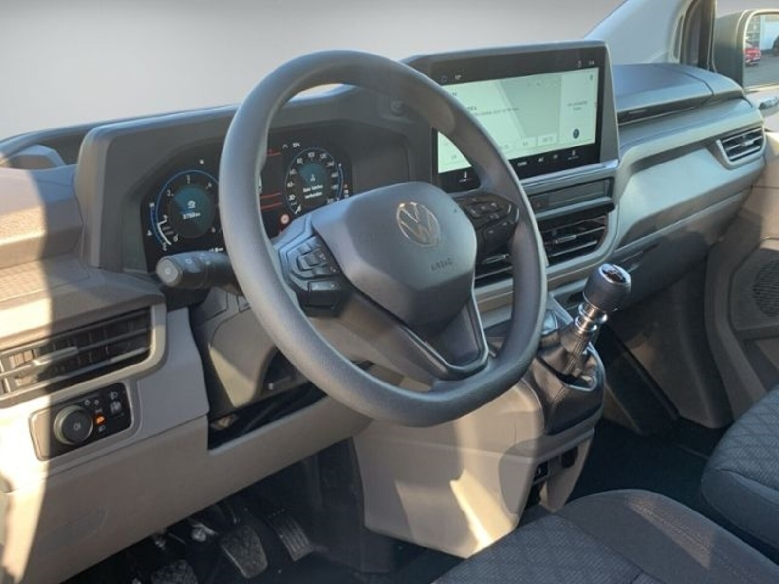 Volkswagen Transporter Kasten kurzer Radstand – Bild 6