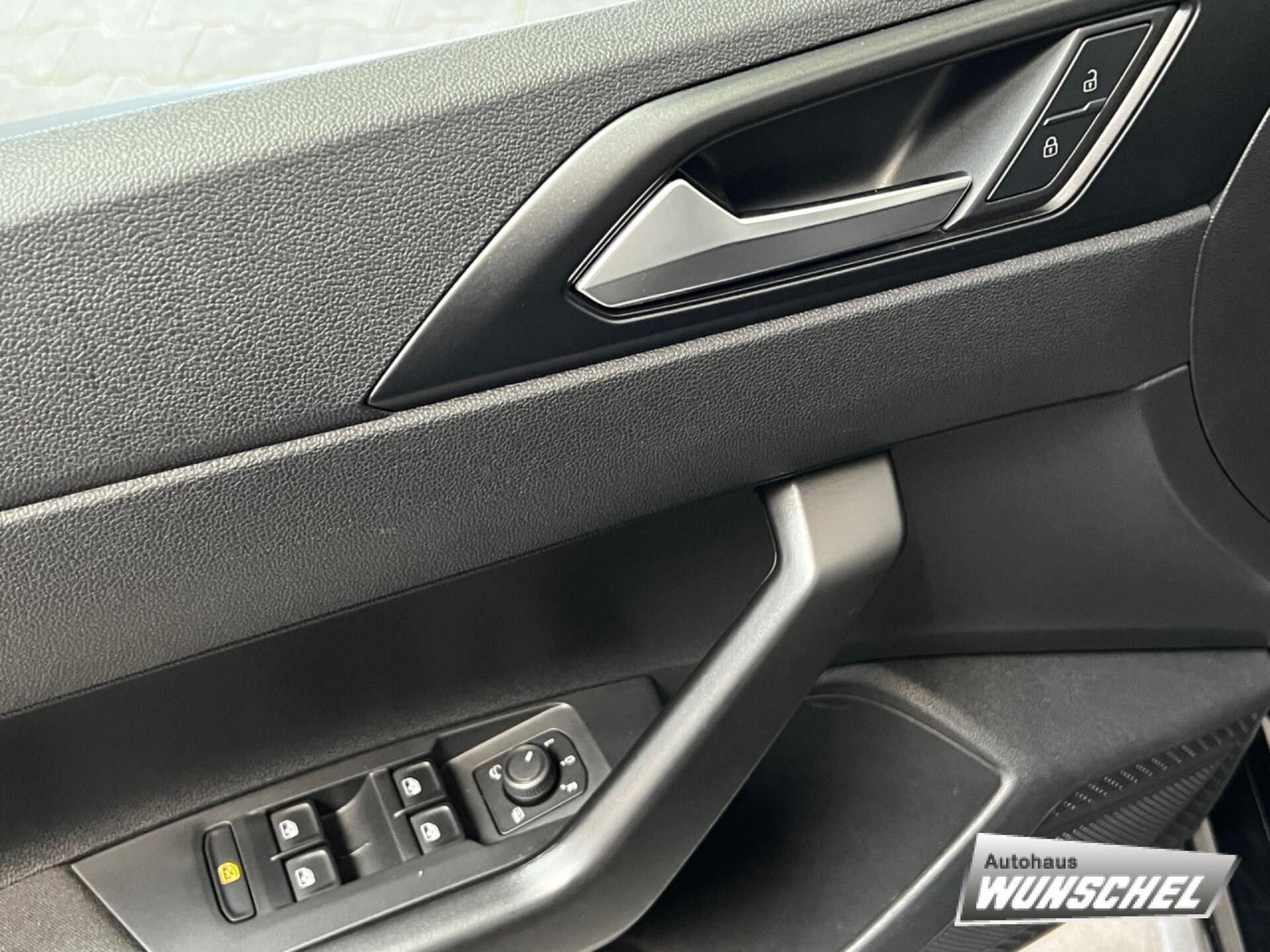 Volkswagen Polo Basis-Modell
