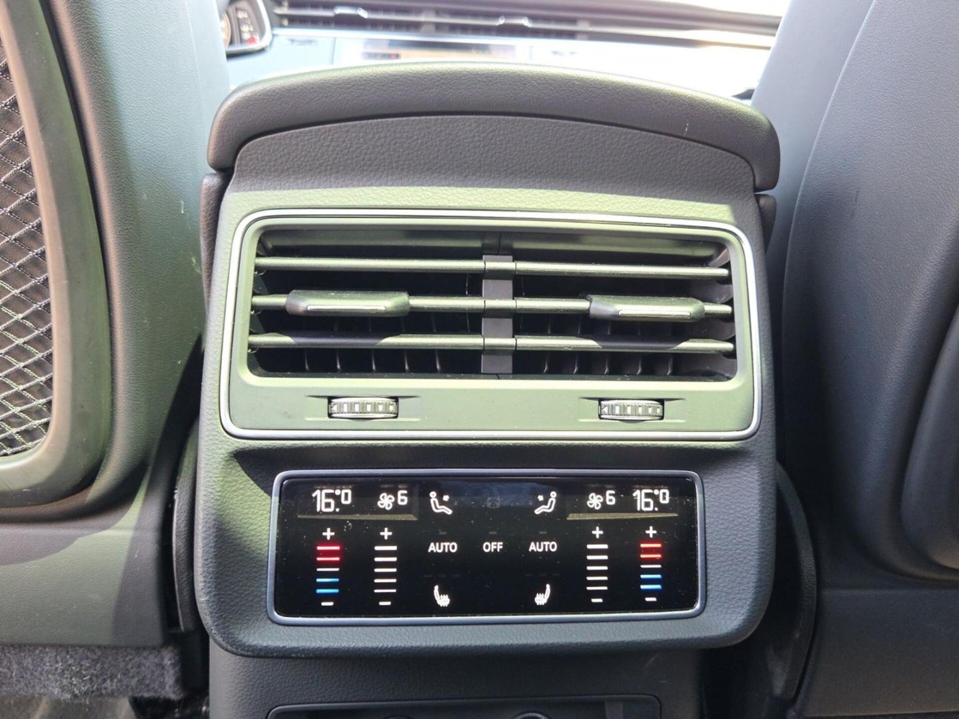 Audi SQ8 SUV